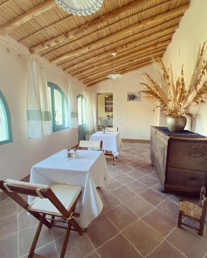B&B Su Strintu Tuili Exteriör bild