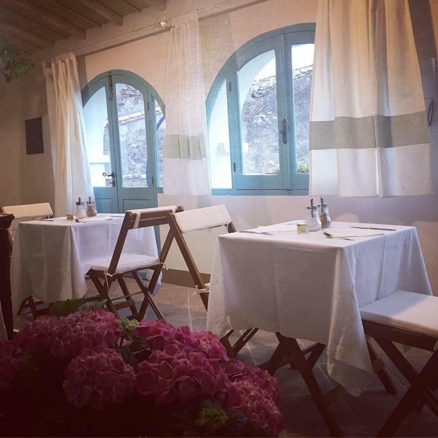 B&B Su Strintu Tuili Exteriör bild